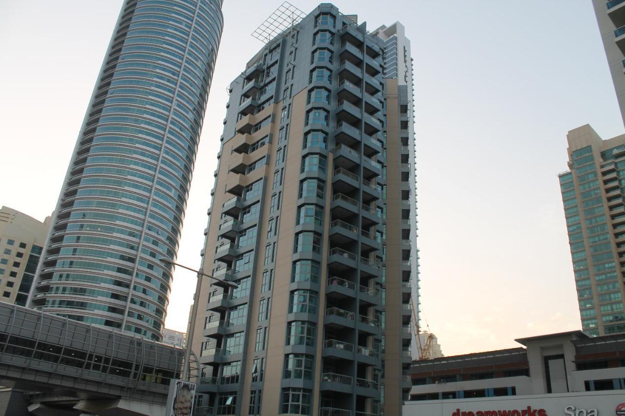 Newly Furnished One Bedroom Apartment Next To Metro & Beach In Marina Residence Dubai Dış mekan fotoğraf